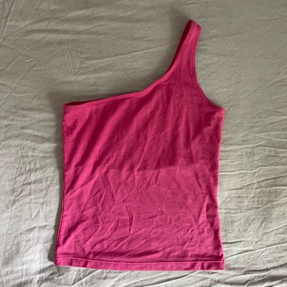 Tops - Women’s One-Shoulder Tank Top in Hot Pink